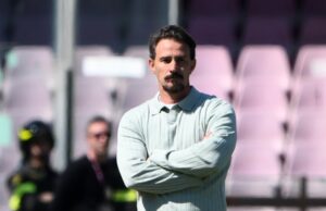 Benevento e la sfida di Supercoppa: Floro Flores svela la formazione per Arezzo