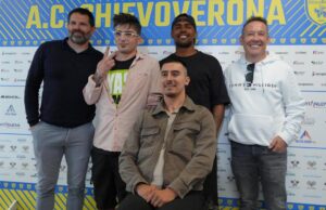 Due mondi, una maglia: la collab tra ChievoVerona e Al-Ittifaq raccontata da una collezione in edizione limitata