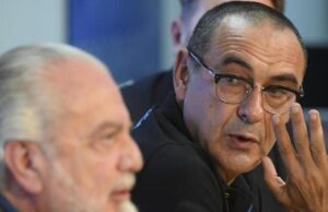 Braci, abbracci e scelte difficili: la storia tra Sarri e De Laurentiis