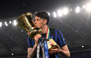 Bastoni tentenna: perché potrebbe restare all’Inter dopo due settimane di incertezze