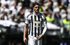 Juve: lite in campo tra Vlahovic e Locatelli e la stangata della società