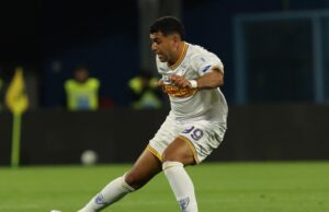 Lecce-Genoa: Cheddira e Colombo protagonisti della 38ª giornata al Via del Mare
