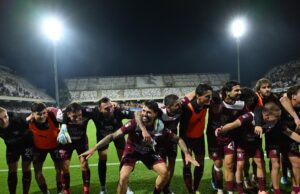 Salernitana e Ravenna: Cosmi convoca 27 giocatori per il ritorno dei playoff al Bruno Benelli