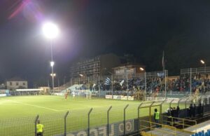 Lecco avanti all’intervallo: l’importanza della vittoria nella sfida contro la Pianese