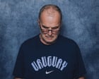 El Loco in foto: Bielsa, il protocollo FIFA e la foto che divide i Mondiali