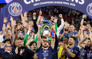 Premi Champions 2024/25: Kvara MVP, Güler rivelazione e il gol di Valverde