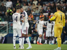 Cagliari: pavoletti lascia la squadra, la fascia passa a Deiola e una nuova leadership prende forma