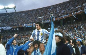 Messi, Diego e la memoria del calcio: Bertoni, la Juventus 1982 e una verità a mezza voce