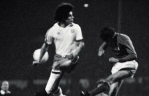 Difficile da marcare: memorie, maglie e grandi avversari nel calcio che produce leggende