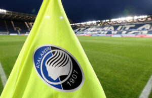 Atalanta: la nuova maglia da trasferta richiama gli anni Novanta con una reinterpretazione moderna