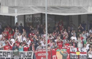 Manetta, il capitano che non tradisce: rinnovo e nuova sfida biancorossa